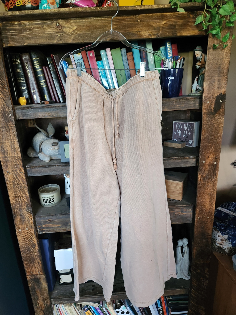 American Eagle Tan Drawstring Lounge/Sweatpants